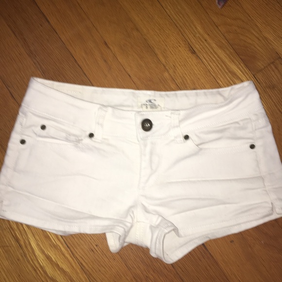 O’Neil white womens shorts! - Picture 6 of 8